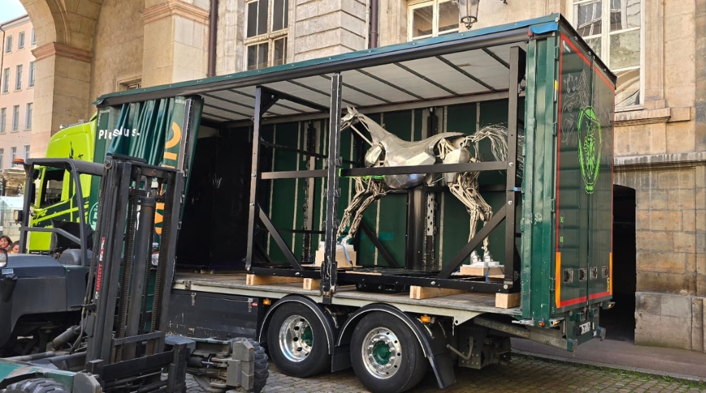 Livraison et dépose de Zeus à Milan Italie