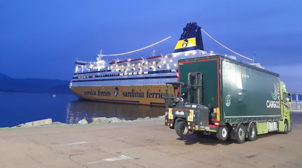 Cargomatic livraison direct lieu de pose avec chariot embarqué